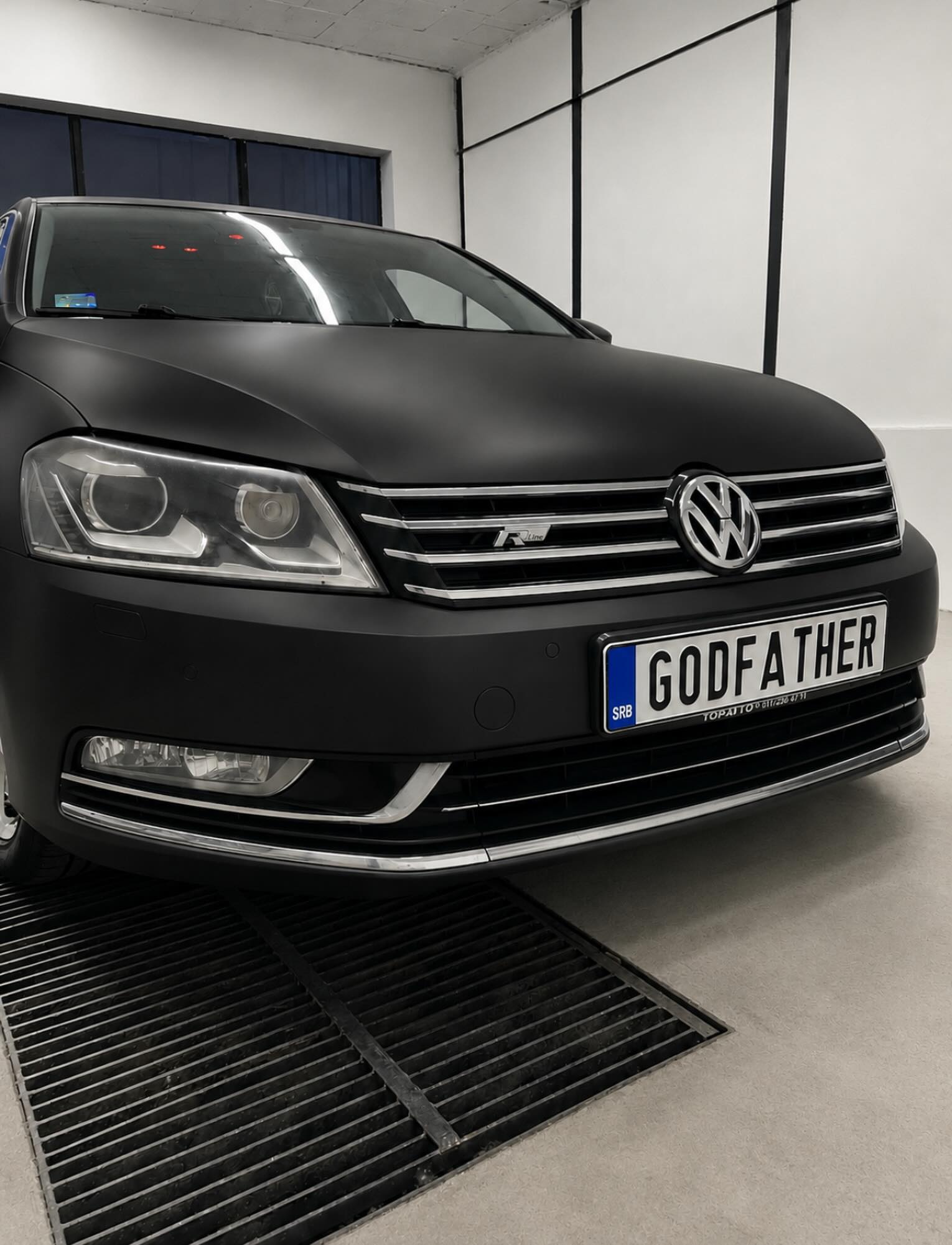 Poliranje i nega mat crnog VW Passata R-Line - Beograd